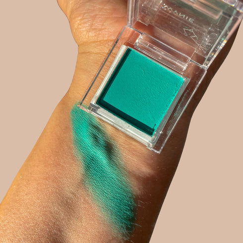 Cosmic Dust Eyeshadow – Naos | Ombretto Singolo Matte, verde acqua intenso