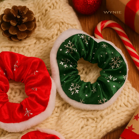 Elastici Scrunchies Natale in Tessuto Rosso e Verde con Fiocchi di Neve | Wynie Christmas Collection