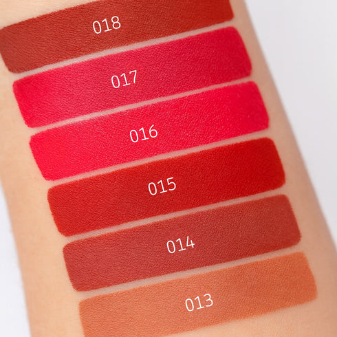 Wynie Famous Matte 24H Liquid Lipstick - Rossetto Liquido Opaco No Transfer colori