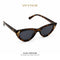 Glam Tortoise | Occhiali da Sole Cat-Eye WYNIE Tartarugato, aperti in posizione diagonale