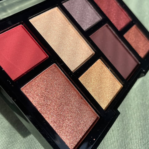 Lanikai Eyeshadow Palette 8 Ombretti Opachi e Brillanti | Aloha Collection