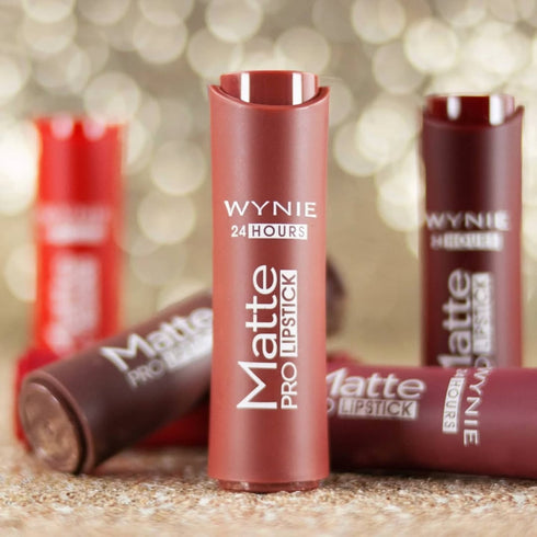 Rossetto in stick opaco Pro Matte Lipstick di Wynie Cosmetics