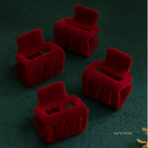 Mini Fermagli per Capelli in Velluto Rosso 2,5 cm – Set 4 Pezzi | Wynie Christmas Collection