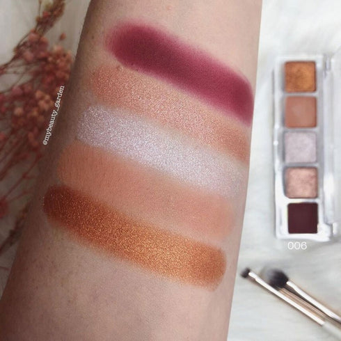 Petite Palette 5 Ombretti Opachi e Brillanti