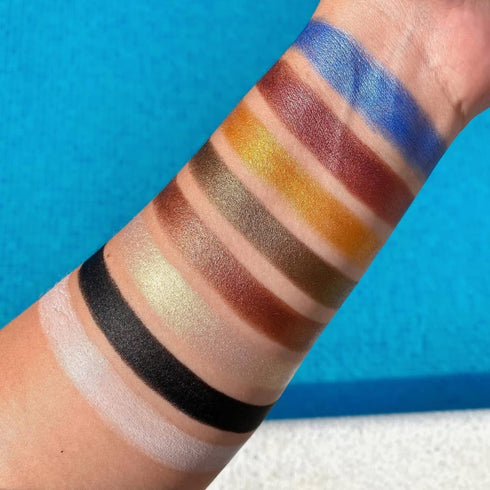 Scandal Eyes Pencil Black & White- Matitone Ombretto Cremoso: bianco, nero, blu, marrone, oro giallo, marrone scuro, rosa oro verde