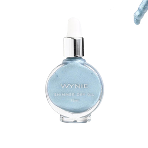 Olio secco illuminante azzurro con riflessi blu, texture liquida e glitter multi-riflettenti su sfondo bianco