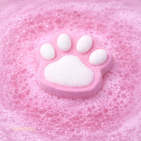 Wynie Pet Love Bath Bomb | Bomba da Bagno Colorata Effervescente a Forma di Zampa rosa nell'acqua